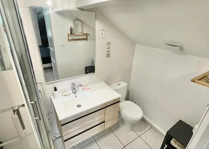 펜션 Charmante Maison Mitoyenne 믈룅