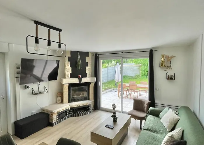 Charmante Maison Mitoyenne Ferienhaus